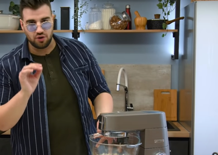 recipe-image.jpg (32,427 bytes)